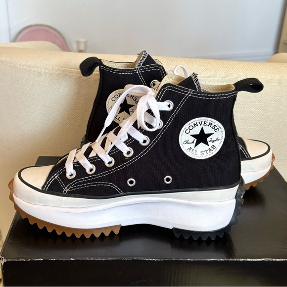 Converse Run Star Hike High Women’s 6 Chuck Taylor Shoes - Picture 4 of 9